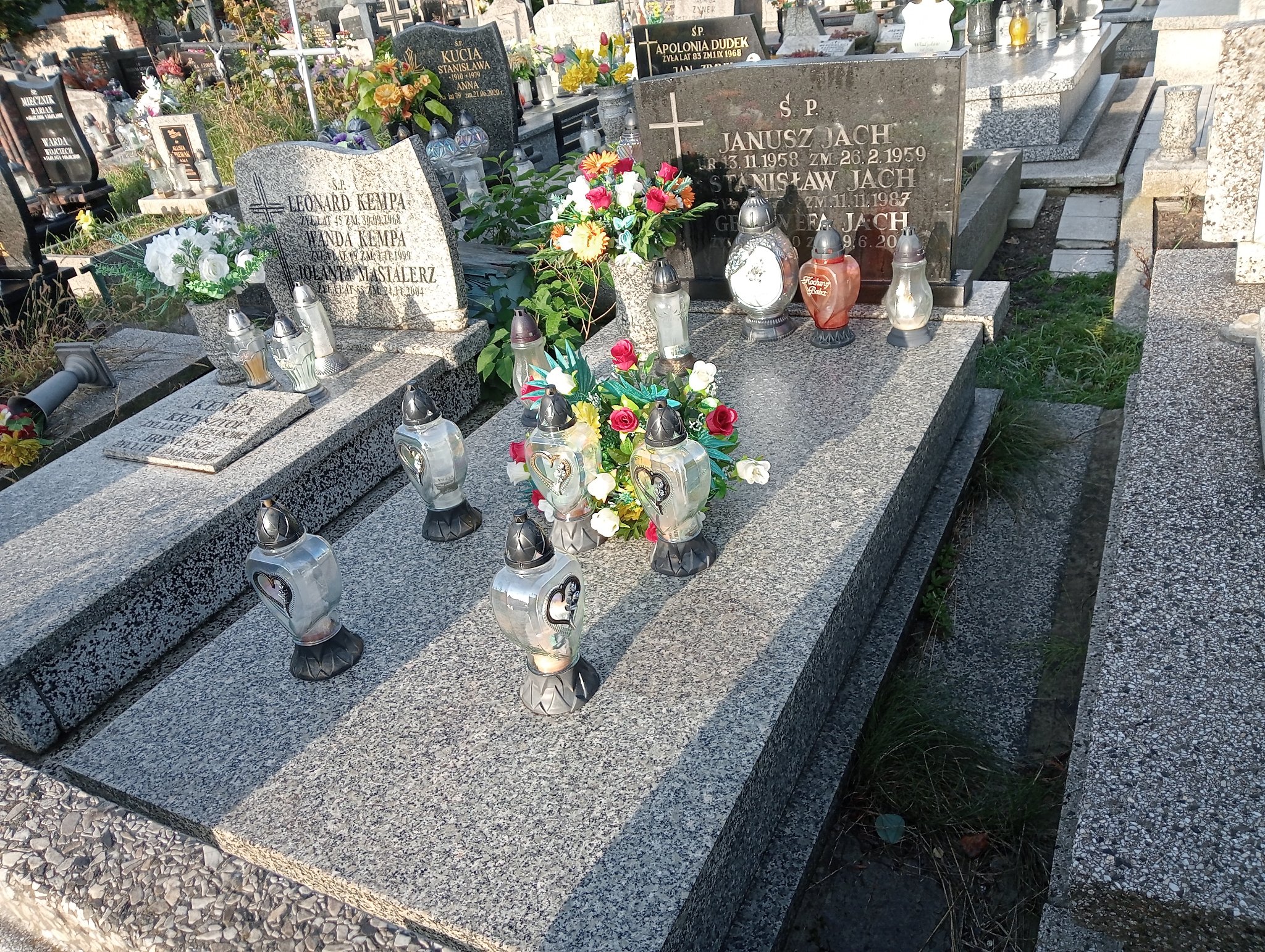 Grób Genowefa Jach