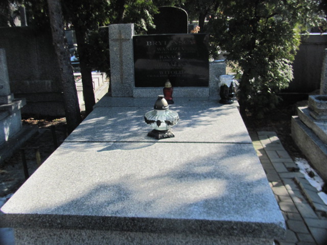 Grób Witold Bryliński